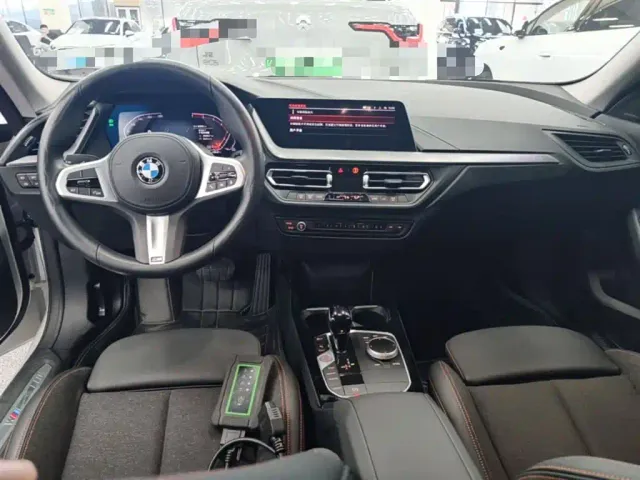 BMW 2 Series — Фото автомобиля 9