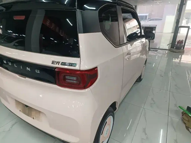 Wuling Hongguang Mini EV — Фото автомобиля 7