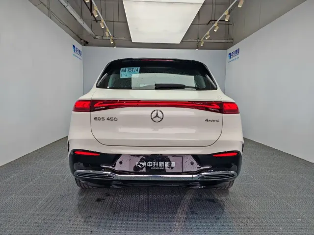 Mercedes-Benz EQS SUV — Фото автомобиля 5
