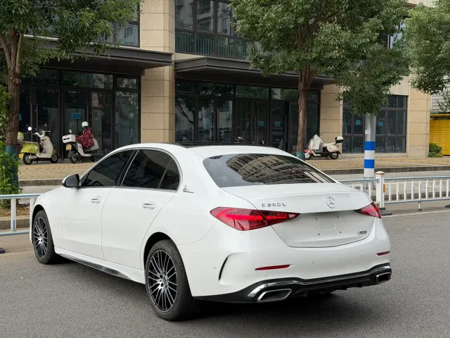 Mercedes-Benz C-Class — Фото автомобиля 11