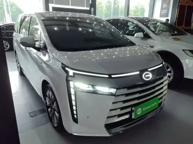 GAC Trumpchi E8 — Фото автомобиля 3
