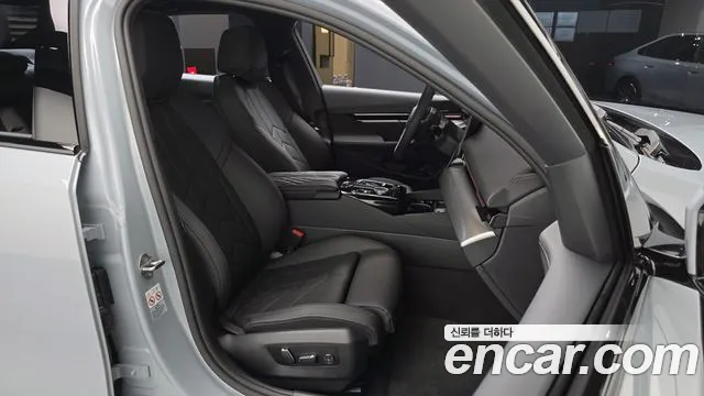 BMW 5 Series G60 — Фото автомобиля 16