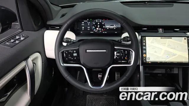Land Rover Discovery Sport — Фото автомобиля 12