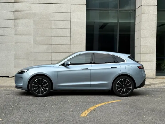 Aito M5 — Фото автомобиля 4