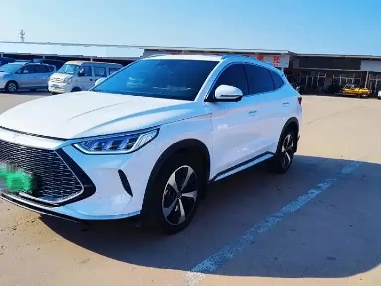 Фотография автомобиля — BYD Song PLUS PHEV