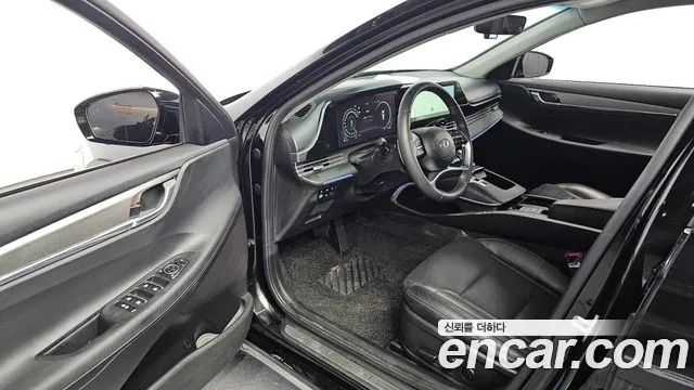 Hyundai Grandeur New — Фото автомобиля 17