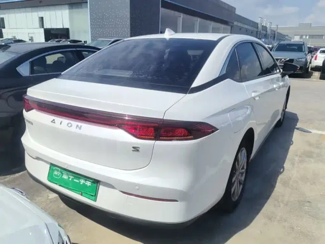 GAC Aion S — Фото автомобиля 6