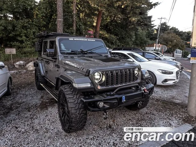 Фотография автомобиля — Jeep Wrangler JL