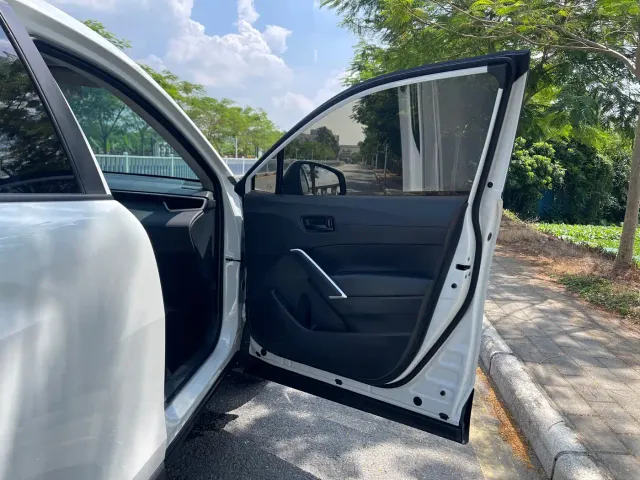Toyota Frontlander — Фото автомобиля 12