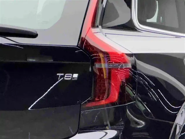 Volvo XC90 — Фото автомобиля 17