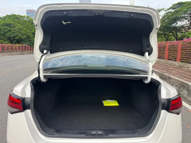 Nissan Sylphy — Фото автомобиля 19