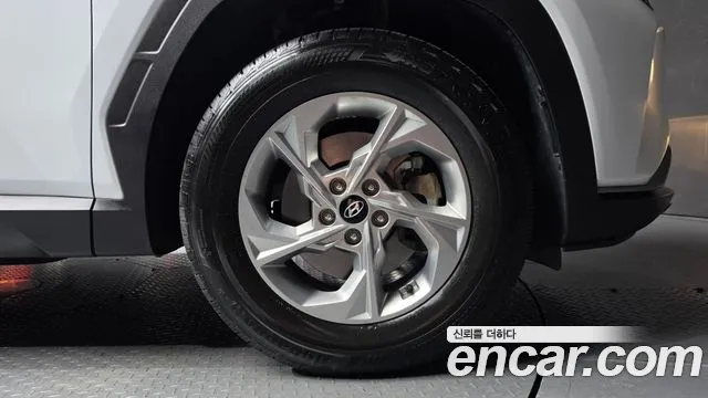 Hyundai Tucson Tucson (NX4) Дизель 2.0 2WD — Фото автомобиля 6