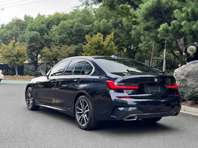 BMW 3 Series — Фото автомобиля 18