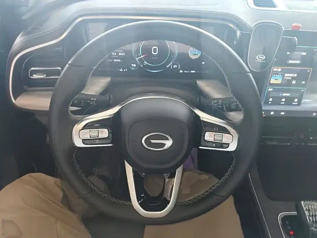 GAC Trumpchi GS8 — Фото автомобиля 10