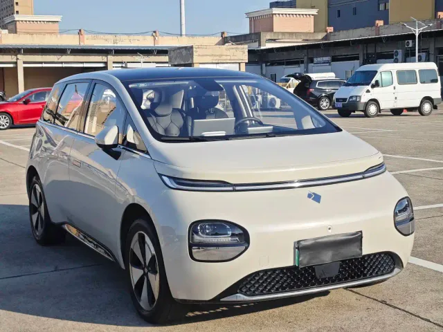 Baojun Cloud — Фото автомобиля 3