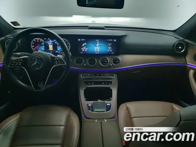Mercedes-Benz E-Class — Фото автомобиля 7