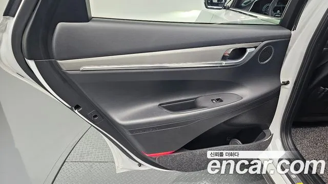 Hyundai Grandeur Новый Grandeur IG 3.0 LPi (Такси) — Фото автомобиля 25