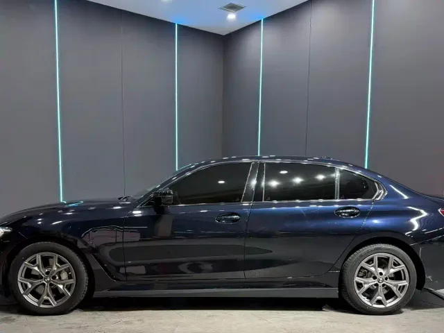 BMW i3 — Фото автомобиля 5