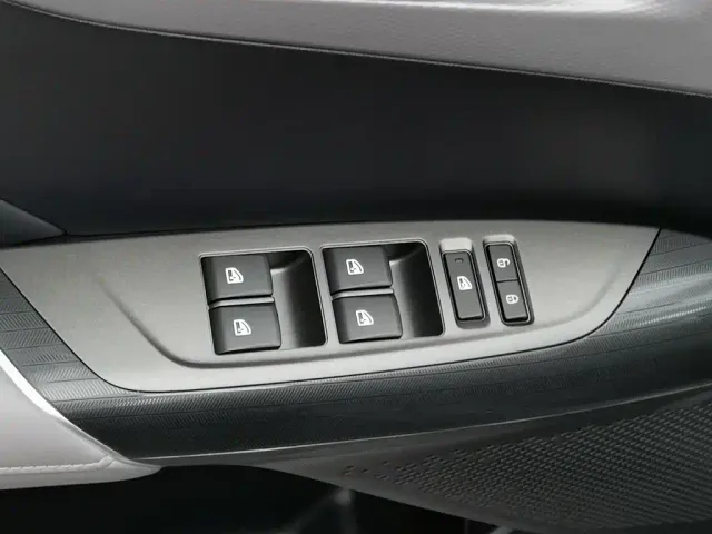 Changan Eado — Фото автомобиля 9