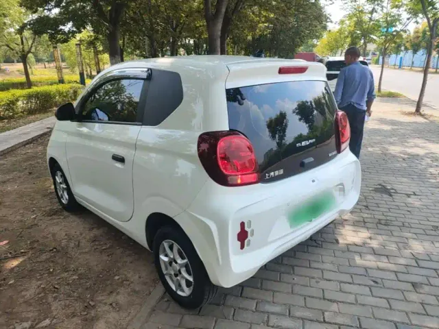 Roewe Clever — Фото автомобиля 4