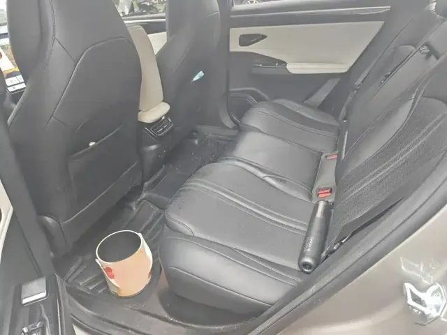 Geely Galaxy Galaxy L7 2023 1.5T 115km MAX — Фото автомобиля 14