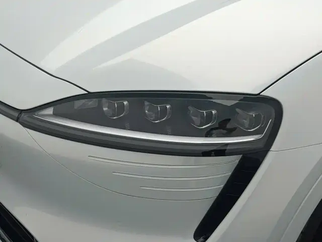 Zhijie Luxeed R7 2024 Pure Electric 667km Max — Фото автомобиля 13