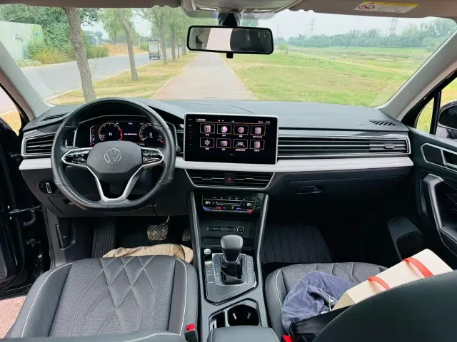 Volkswagen Tiguan L 2022 330TSI Automatic 2WD Smart Edition — Фото автомобиля 6