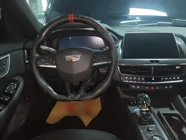 Cadillac CT5 — Фото автомобиля 9