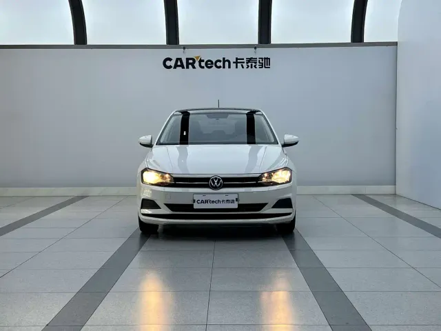 Volkswagen Polo — Фото автомобиля 2
