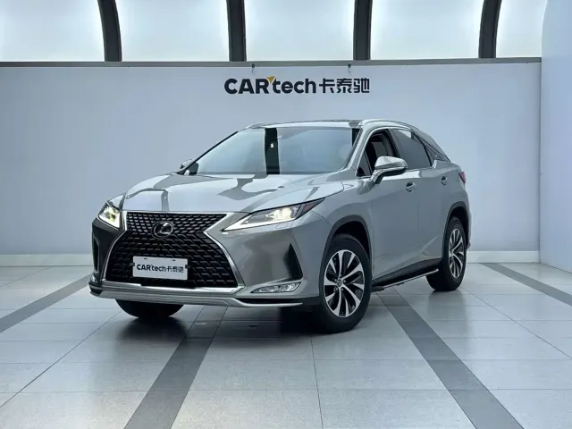 Фотография автомобиля — Lexus RX