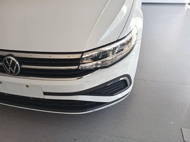Volkswagen Bora — Фото автомобиля 23