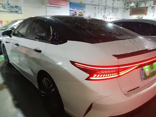 Chery Arrizo 8 — Фото автомобиля 4