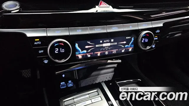 Genesis G80 Бензин 2.5 турбо AWD — Фото автомобиля 4