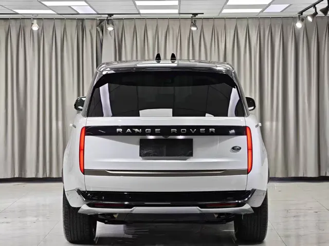 Land Rover Range Rover — Фото автомобиля 10