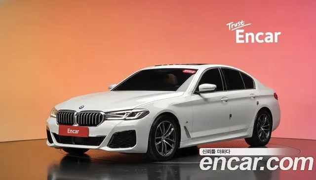 Фотография автомобиля — BMW 5 Series G30