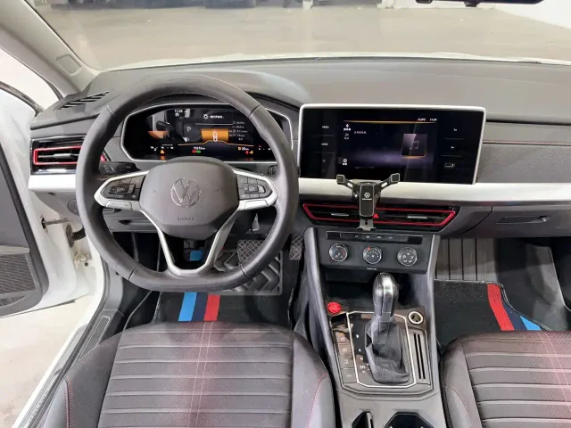 Volkswagen Lavida — Фото автомобиля 27