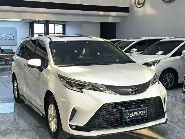 Toyota Granvia — Фото автомобиля 3