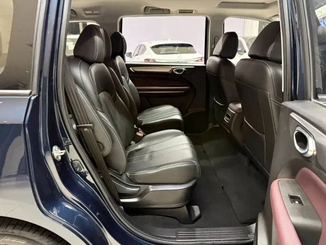 GAC Trumpchi M6 — Фото автомобиля 15