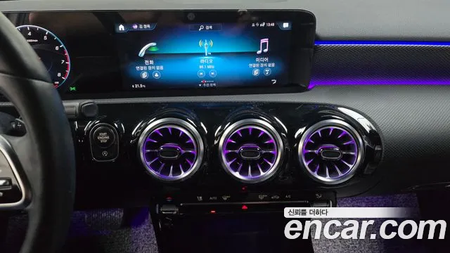 Mercedes-Benz A-Class — Фото автомобиля 13