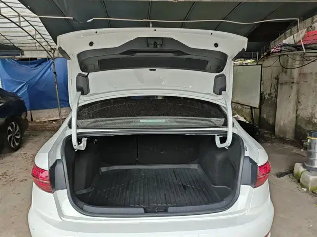 Volkswagen Sagitar — Фото автомобиля 18