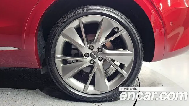 Genesis GV70 2.5T Бензин AWD — Фото автомобиля 19