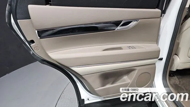 Genesis GV80 — Фото автомобиля 14