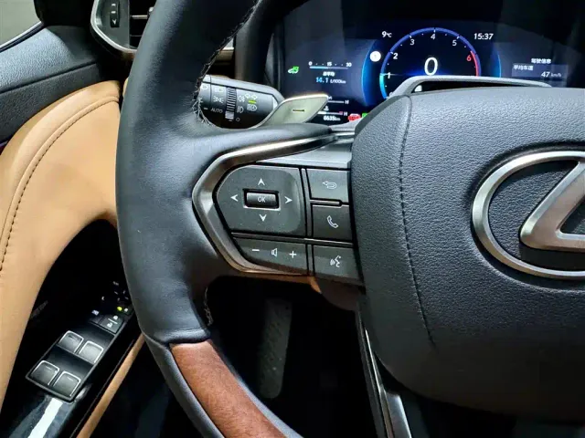 Lexus LX — Фото автомобиля 13