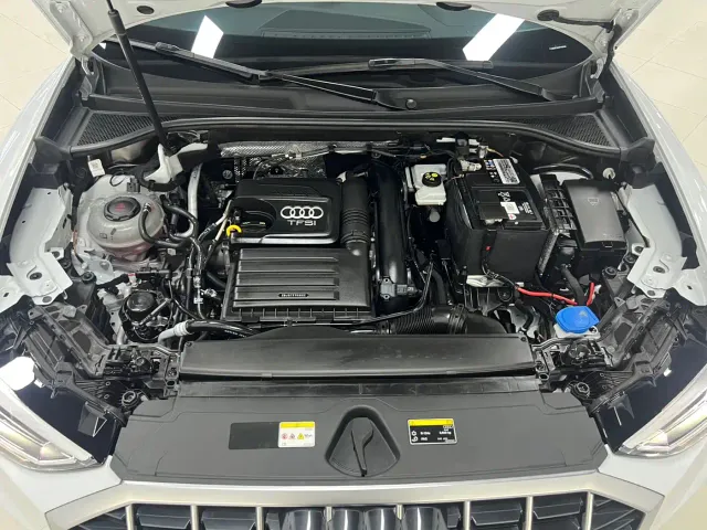 Audi Q3 — Фото автомобиля 24
