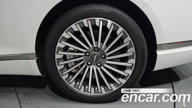 Genesis G80 Electrified G80 (RG3) — Фото автомобиля 3