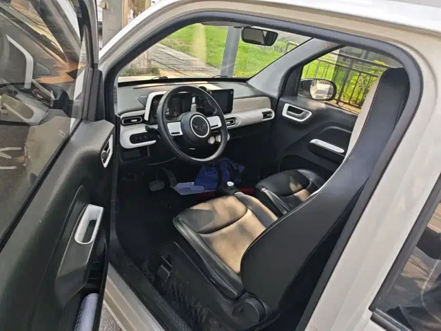 Wuling Hongguang Mini EV — Фото автомобиля 15