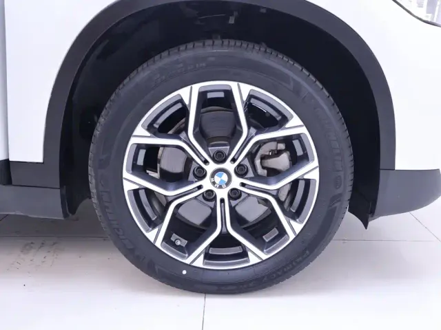 BMW X1 — Фото автомобиля 6