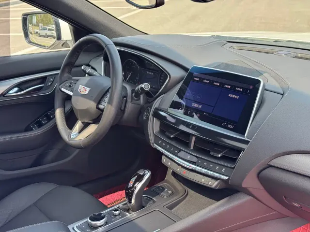 Cadillac CT5 — Фото автомобиля 13