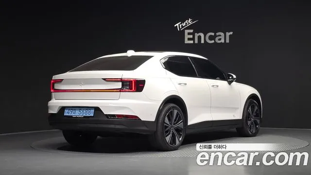 Polestar 2 — Фото автомобиля 2