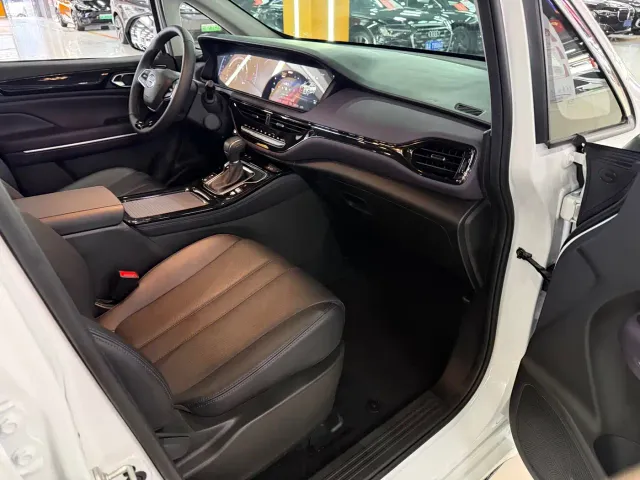 GAC Trumpchi M6 — Фото автомобиля 18